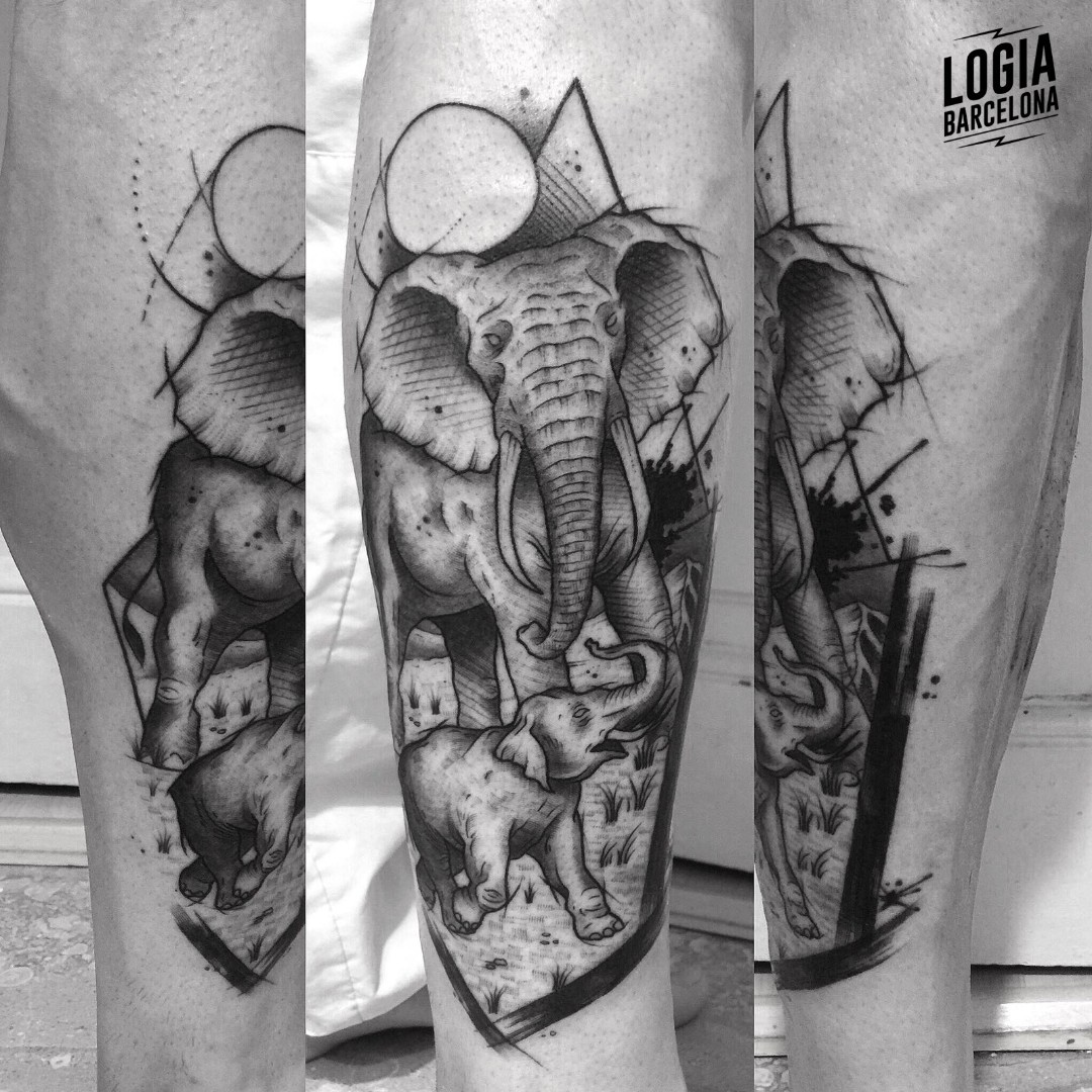 Tatuajes de elefantes Blackwork Victor Dalmau Logia Barcelona