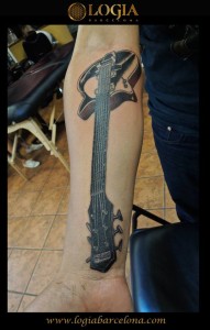 tatuaje guitarra