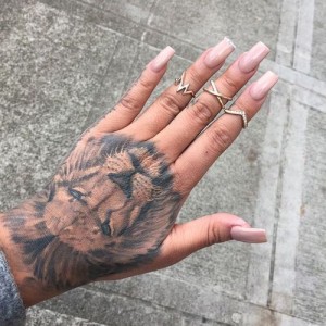 Tatuajes de manos