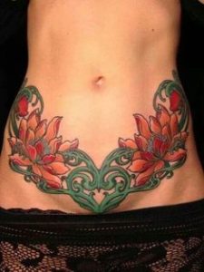 tatuaje sobre cicatrix de cesarea