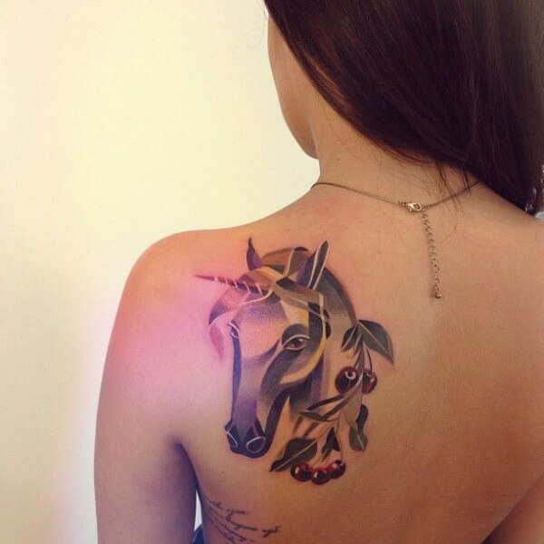 Tattoo de unicornio