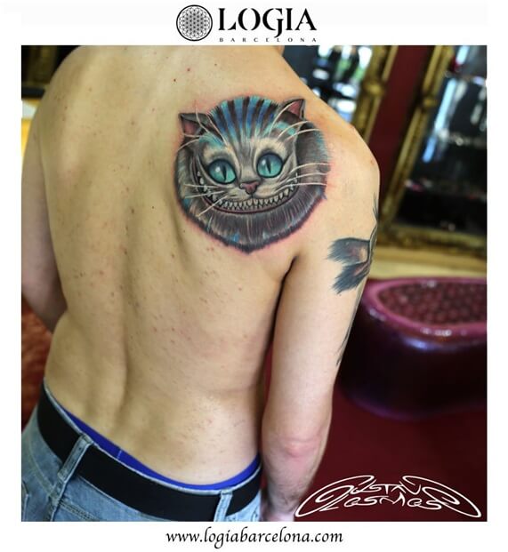 tatuaje sonrisa gato alicia en el pais de las maravillas
