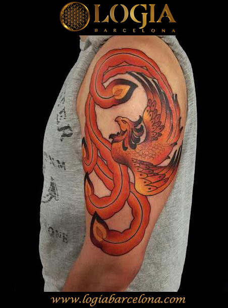 tatuaje-fenix-brazo-logia-barcelona-pedro-monteiro