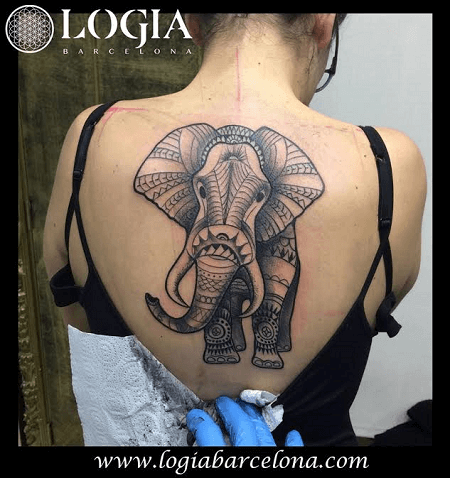 Tatuajes de mandala con forma de elefante