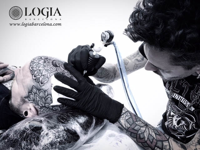 tattoo aftercare Logia Barcelona