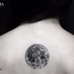 Los tatuajes de luna que no puedes perderte