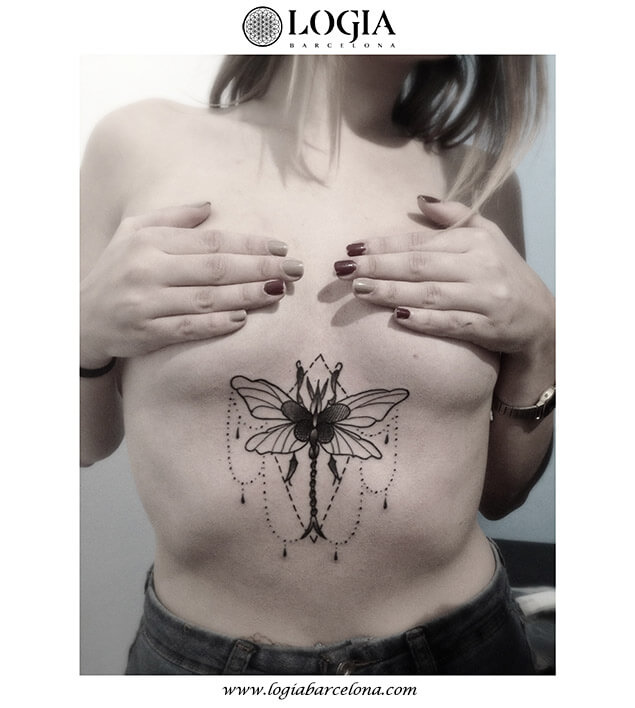 tatuaje atrapasueños underboob barriga moskid logia barcelona