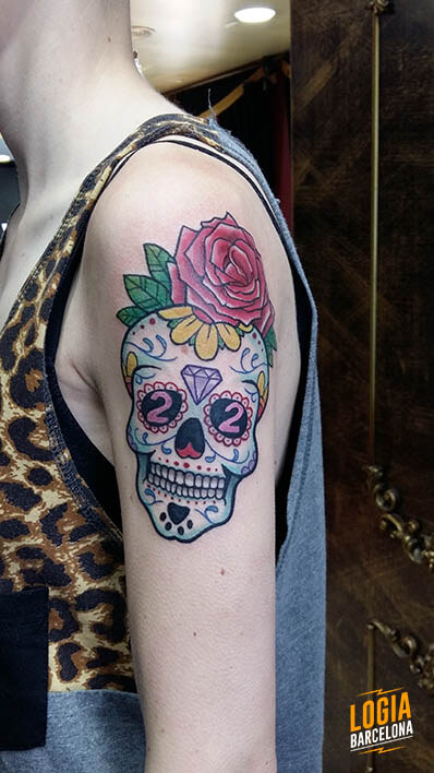Tatuaje Calavera mexicana a color Logia Barcelona