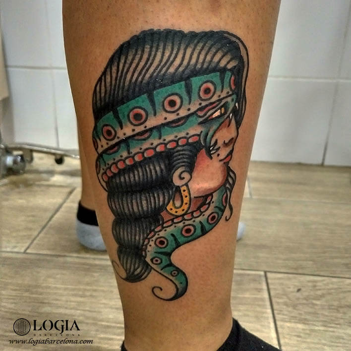 tatuaje pierna india logia barcelona julio herrero
