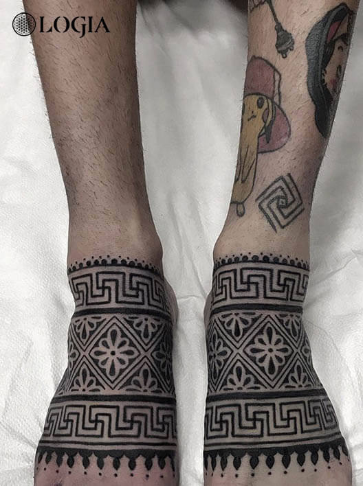 tatuajes en los pies ornamental andrea scollo