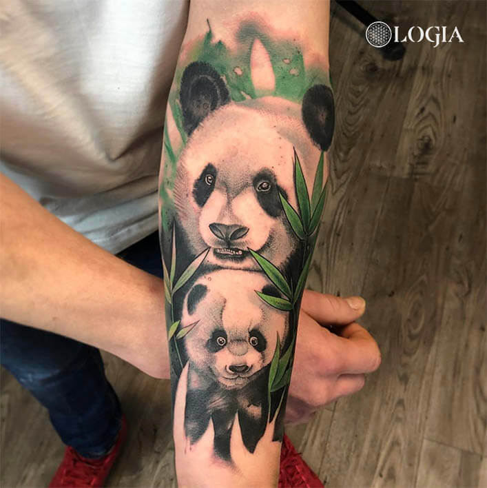 tatuaje pierna oso panda logia barcelona rzychu