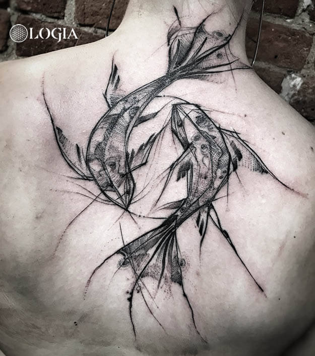 tatuatge peixos esquena logia barcelona janiak