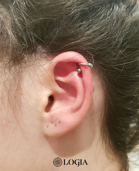 difícil rumor Frontera Piercing helix, decora tus orejas | Logia Barcelona Piercing & Tattoo