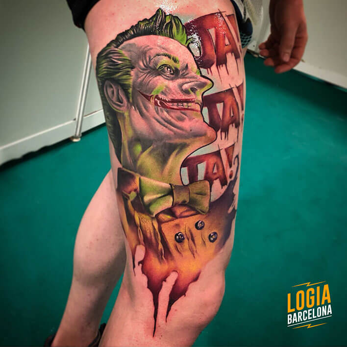 Tatuaje pierna joker logia barcelona Curro Lopez
