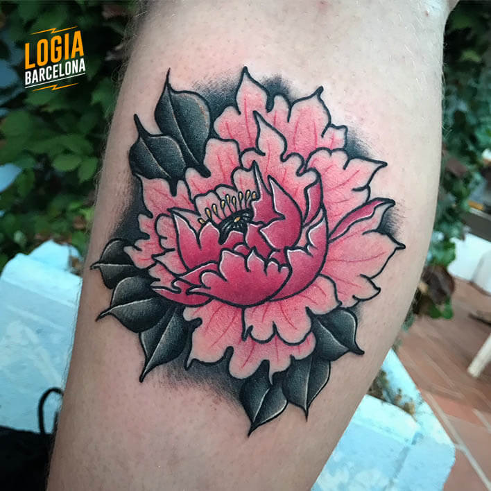 tatuaje brazo flor logia barcelona fran ruina