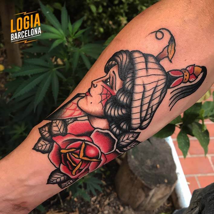 tatuaje brazo retrato logia barcelona fran ruina