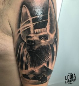 Tatuajes de Anubis | Logia Tattoo Barcelona