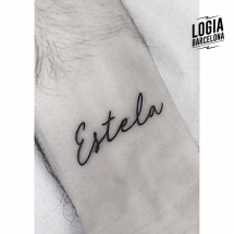 tatuaje mano lettering moskid logia barcelona