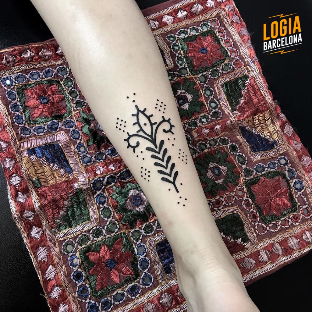 tatuaje unalome beve logia barcelona