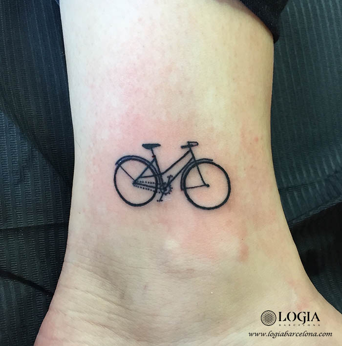 tatuatge petit de bicicleta Logia Barcelona