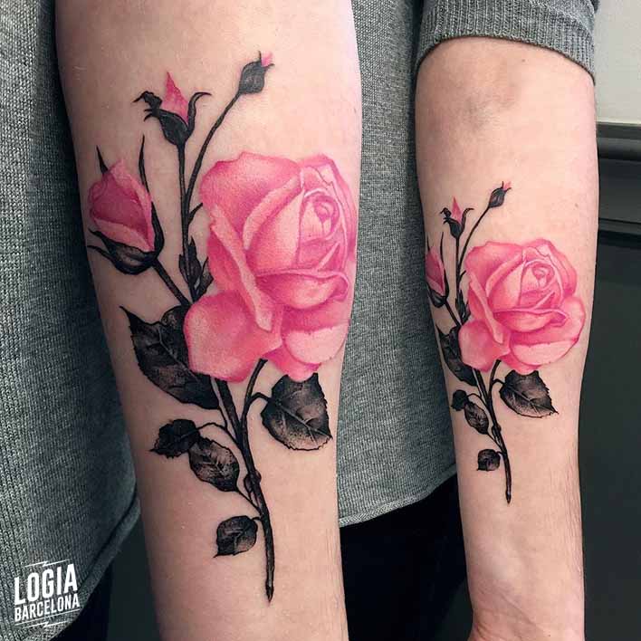 tatuaje_rosa_brazo_logia_barcelona_monika_ochman