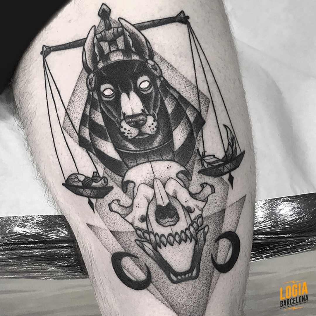 Tatuajes de Anubis | Logia Tattoo Barcelona