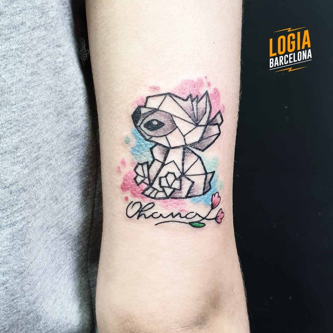 Tatuaje Disney Stitch Ohana Juanma Zoombie Logia Barcelona
