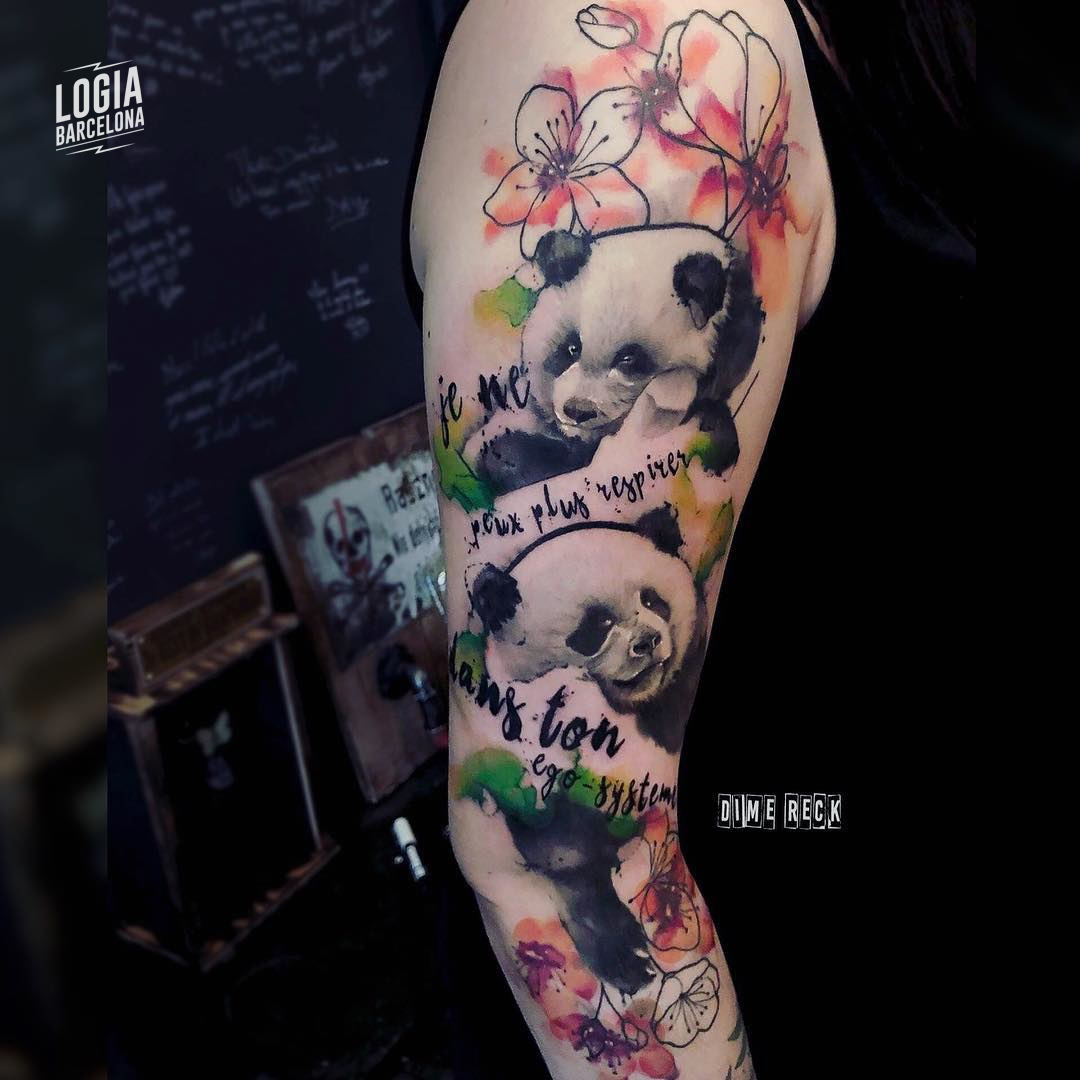 Tatuaje de oso panda | Logia Tattoo Barcelona
