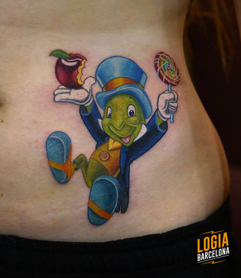 Tatuaje Disney Pepito Grillo cartoon Logia Barcelona