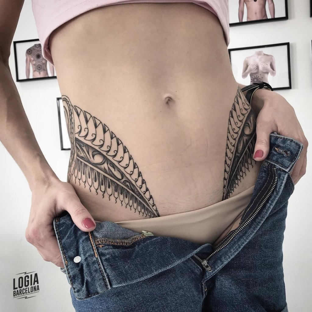 Tatuajes en el pubis Logia Tattoo Barcelona