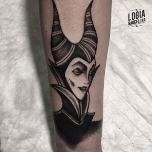 tatuaje_brazo_malefica_disney_logia_barcelona   