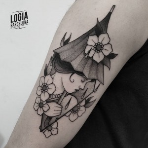 puntillismo tattoo - Logia Barcelona 