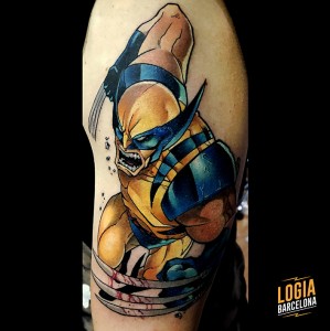 tatuaje-lobezno-hombro-logia-barcelona-maxi-pain 