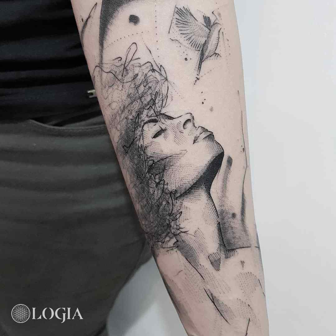 tattoo estilo sketch tatuadora Dani Bastos Logia Barcelona