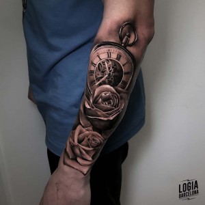 tatuaje_brazo_reloj_flor_logiabarcelona_davids