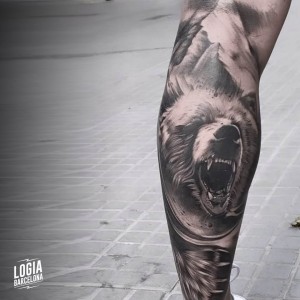 tatuaje_pierna_oso_logiabarcelona_doows