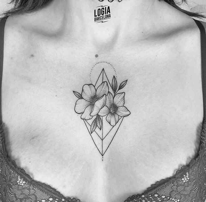 tatuaje flor elegante ferran torre logia barcelona