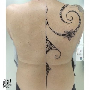 tatuaje_espalda_ornamental_logiabarcelona_henrique