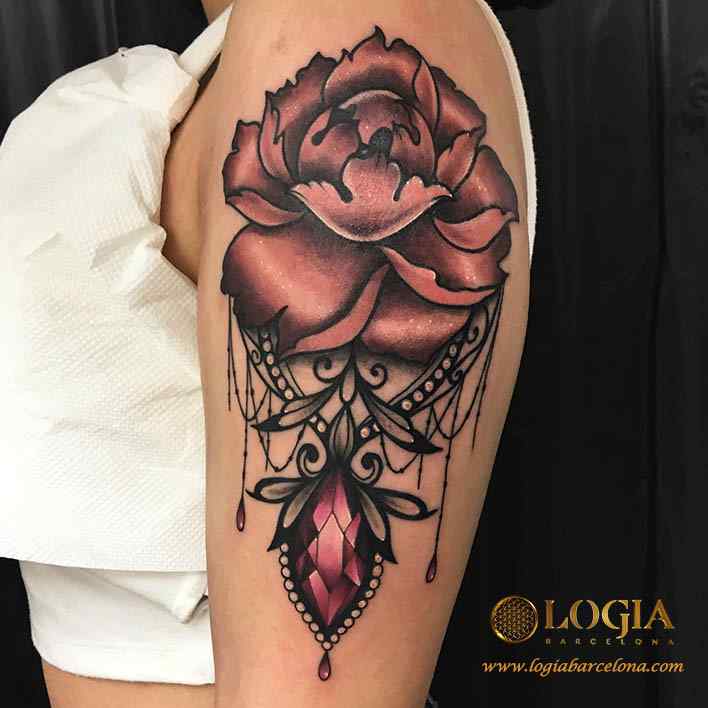 tatuaje-rosa-joyeria-color-logia-barcelona-illy-02   