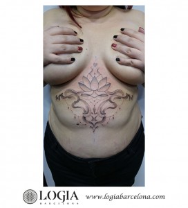 tatuaje-abdomen-mandala-logiabarcelona-luana-xavier 