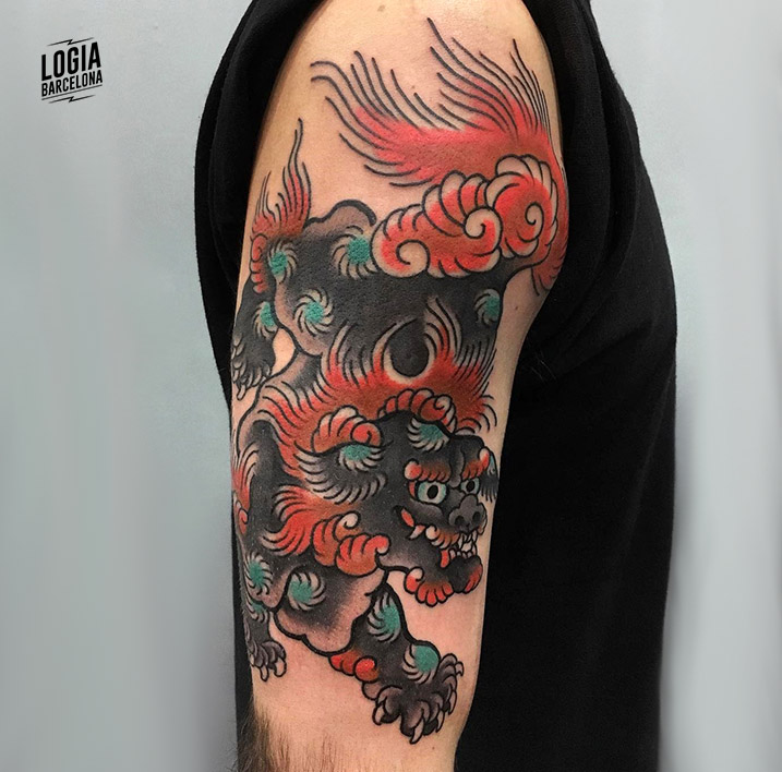 tatuaje_japones_hombro_dragon_brazo_lelectric_Logia_Barcelona 