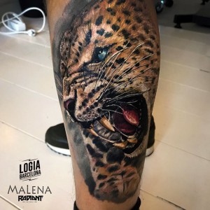 tatuaje_pierna_tigre_malena_logia_barcelona
