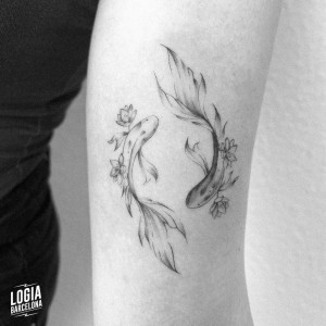 tatuaje_brazo_carpas_logiabarcelona_mar