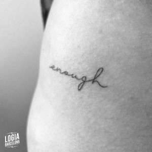 tatuaje_brazo_lettering_logiabarcelona_mar
