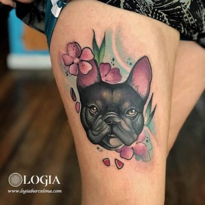 tatuaje-pierna-perro-flores-logia-barcelona-nimu 