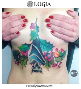 Tatuaje-color-murcielago-brazo-logia-tattoo-Olya 