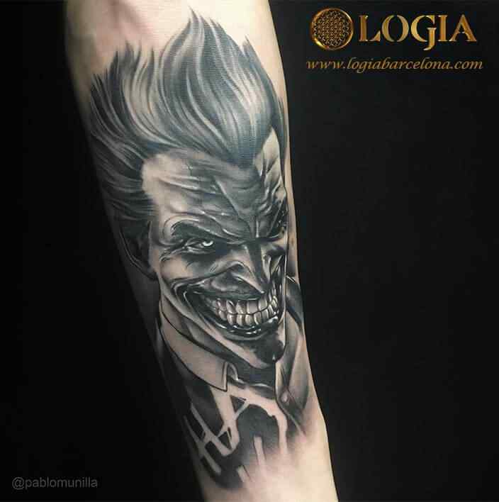 Tatuajes Del Joker Joker Tattoos Batman Tattoo Dc Tattoo