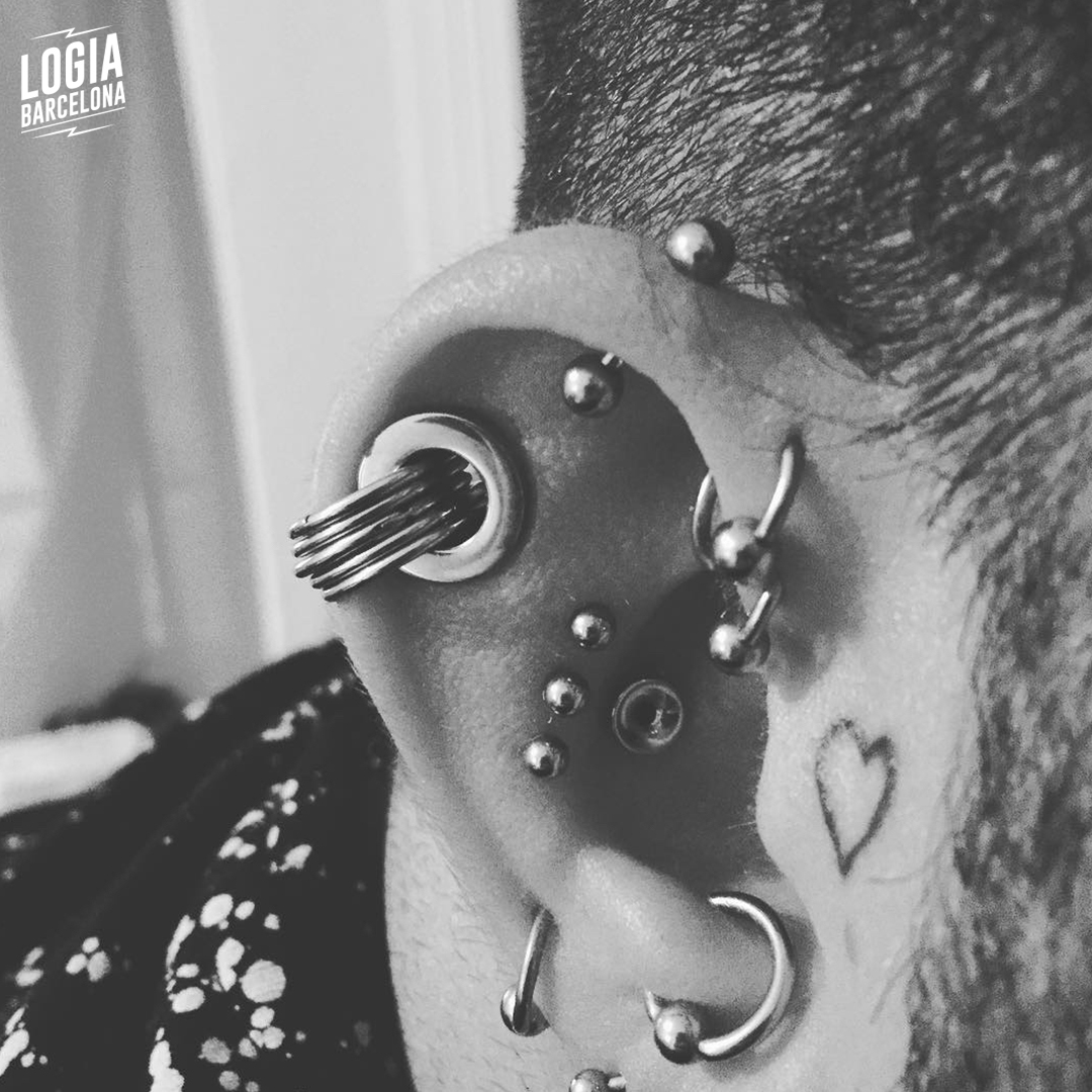 Dilataciones en la oreja  Logia Piercing Barcelona