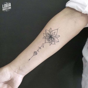 tatuaje_antebrazo_mandala_logiabarcelona_pitus