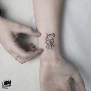 tatuaje_brazo_muñeca_disney_logiabarcelona_pitus